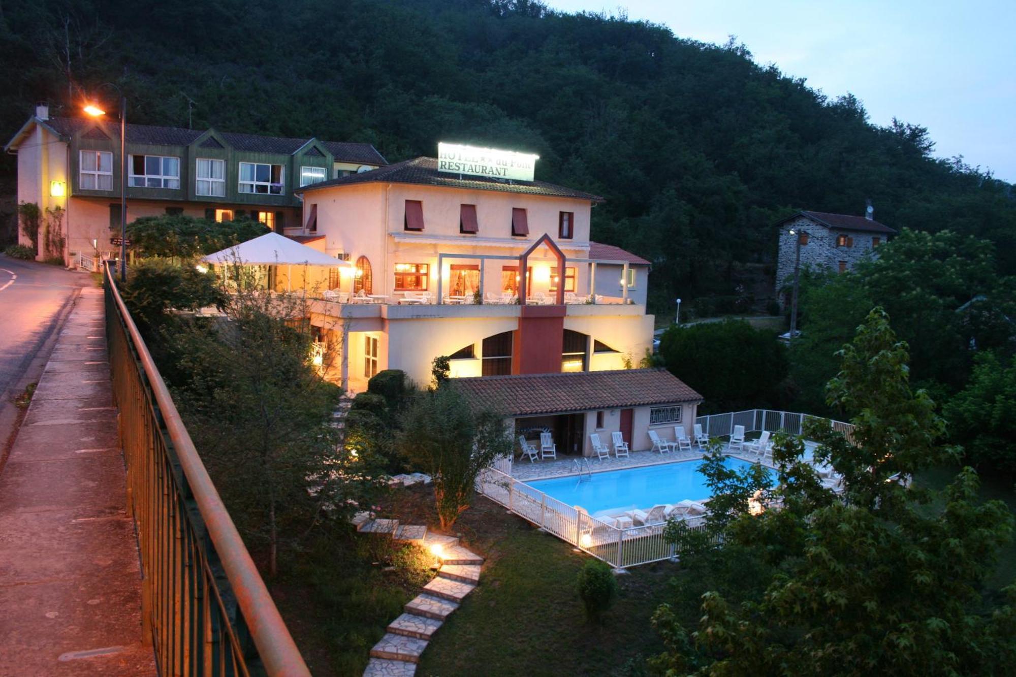 Logis Hotel Restaurant Du Pont Ambialet Exterior photo