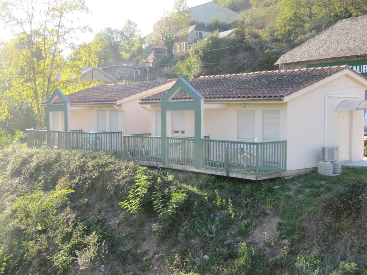 Logis Hotel Restaurant Du Pont Ambialet Exterior photo